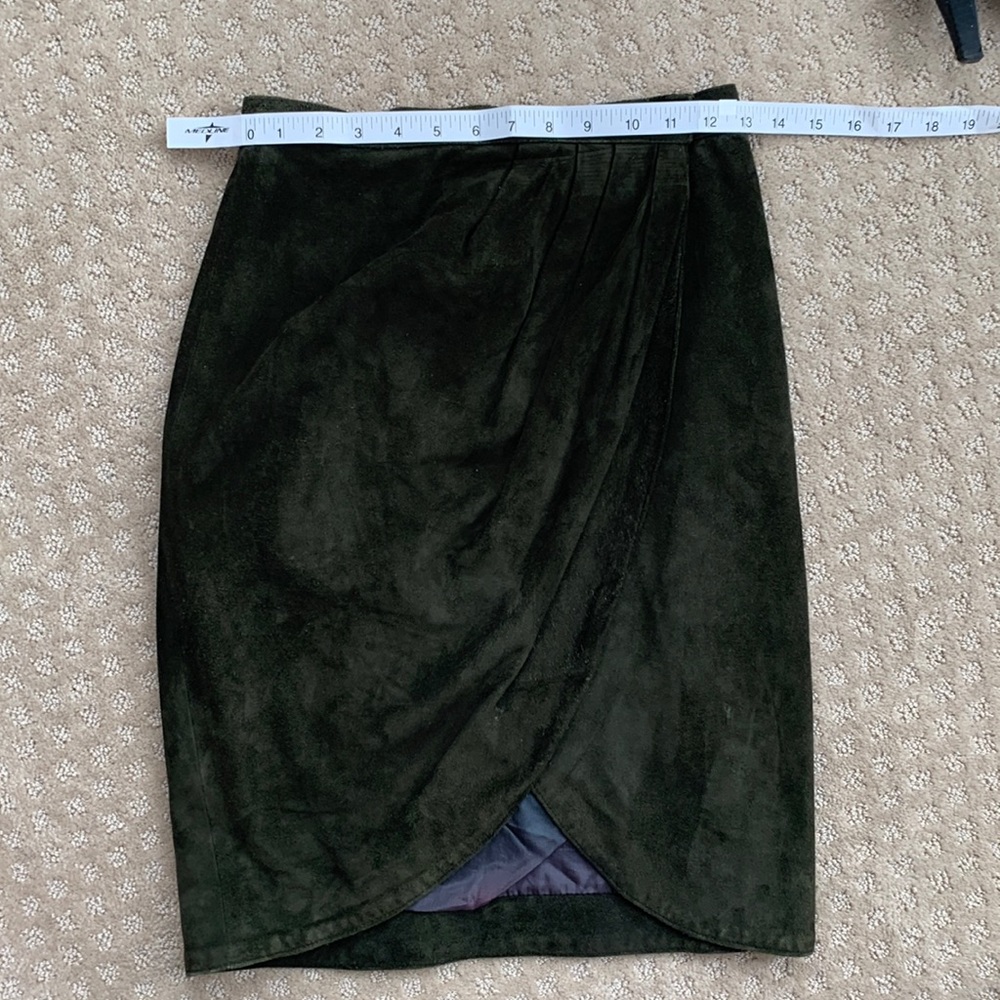 Vintage Buttery soft Hunter Green Suede Tulip Skirt no name